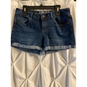 Juniors shorts size 15